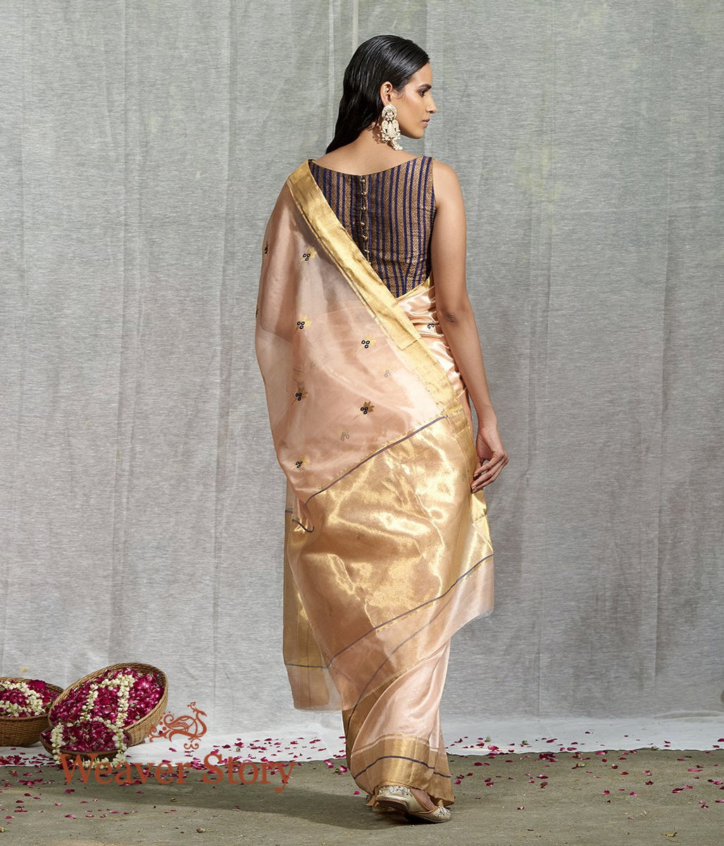 Handloom_Light_Peach_Floral_Booti_Saree_with_Blue_Meenakari_WeaverStory_03