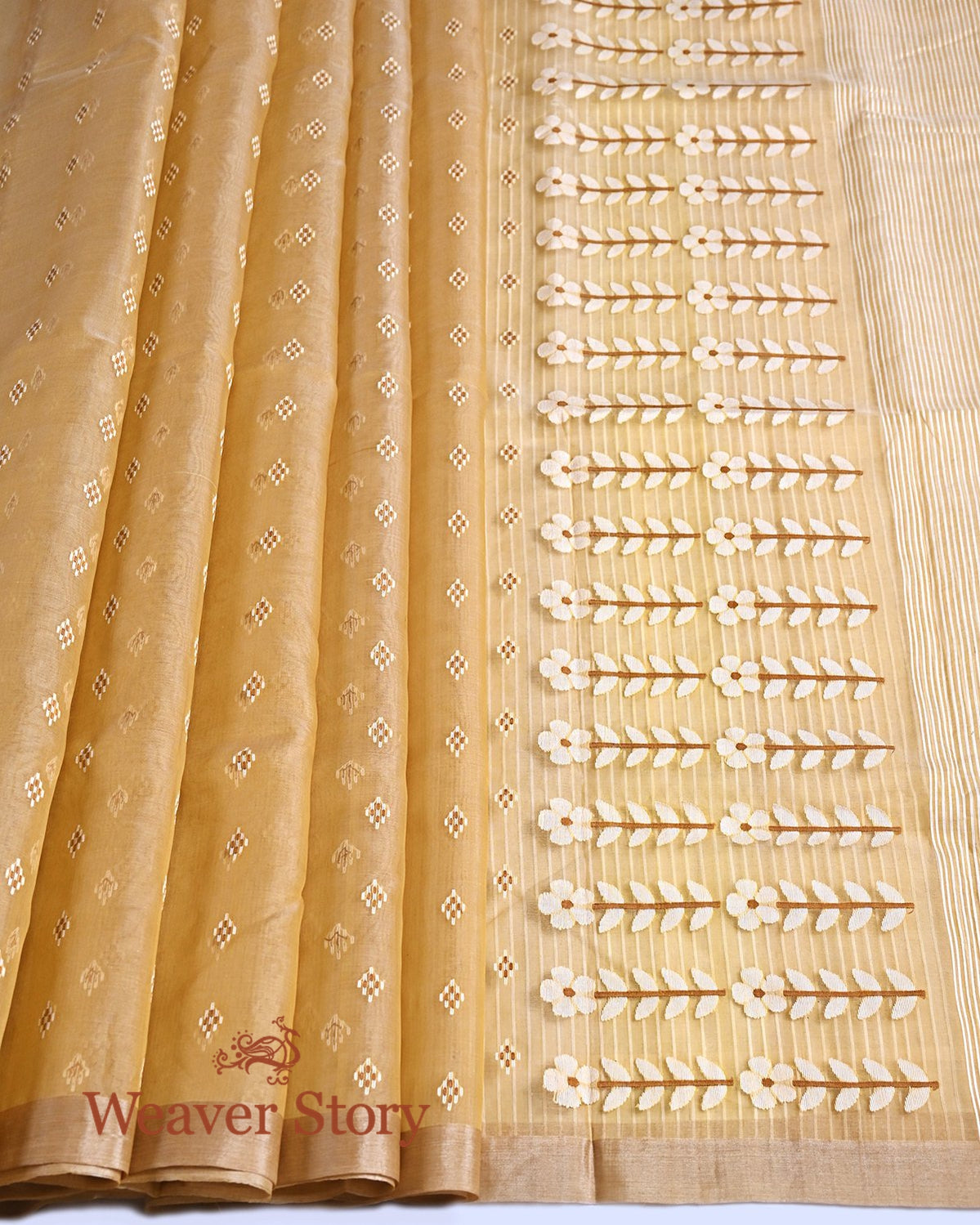 Handwoven_Beige_Brown_Silk_Muslin_Jamdani_Saree_with_White_Booti_WeaverStory_03