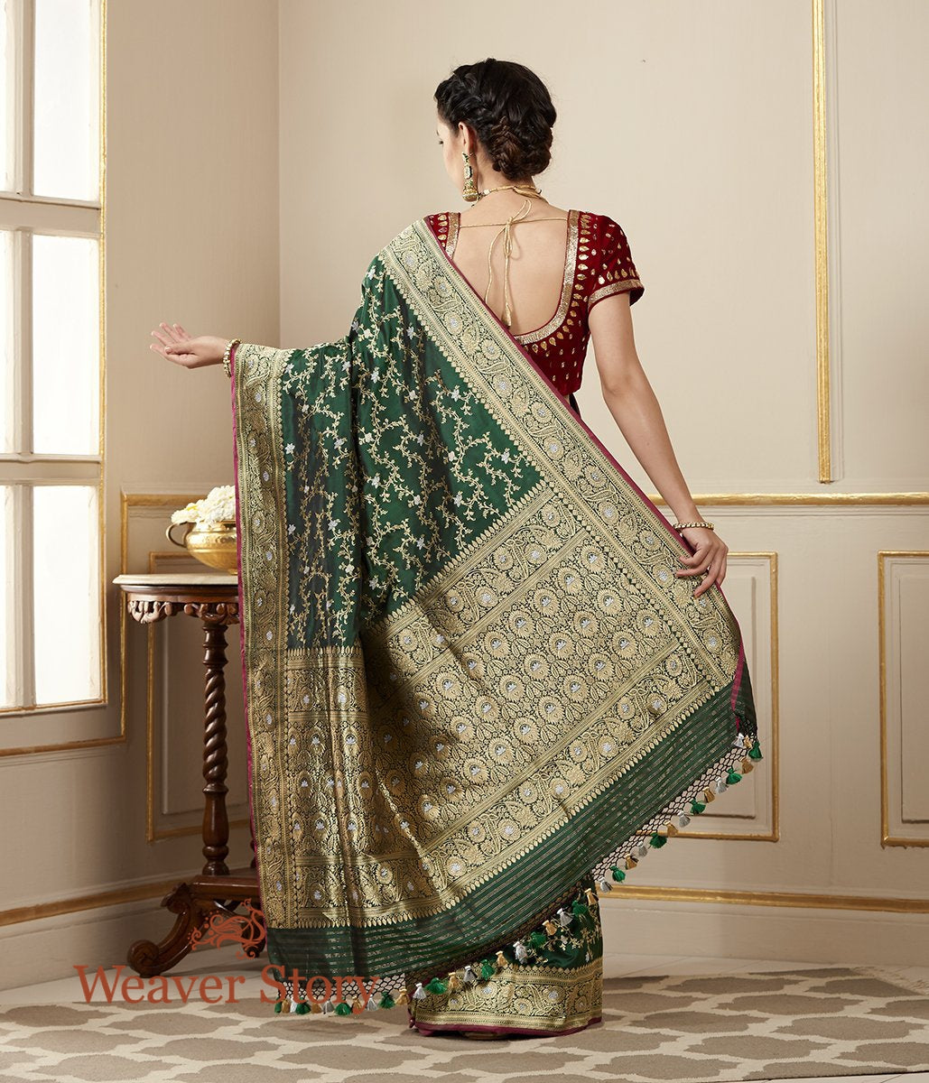 Handloom_Bottle_Green_Kadhwa_Jangla_Saree_with_Red_Selvedge_WeaverStory_03