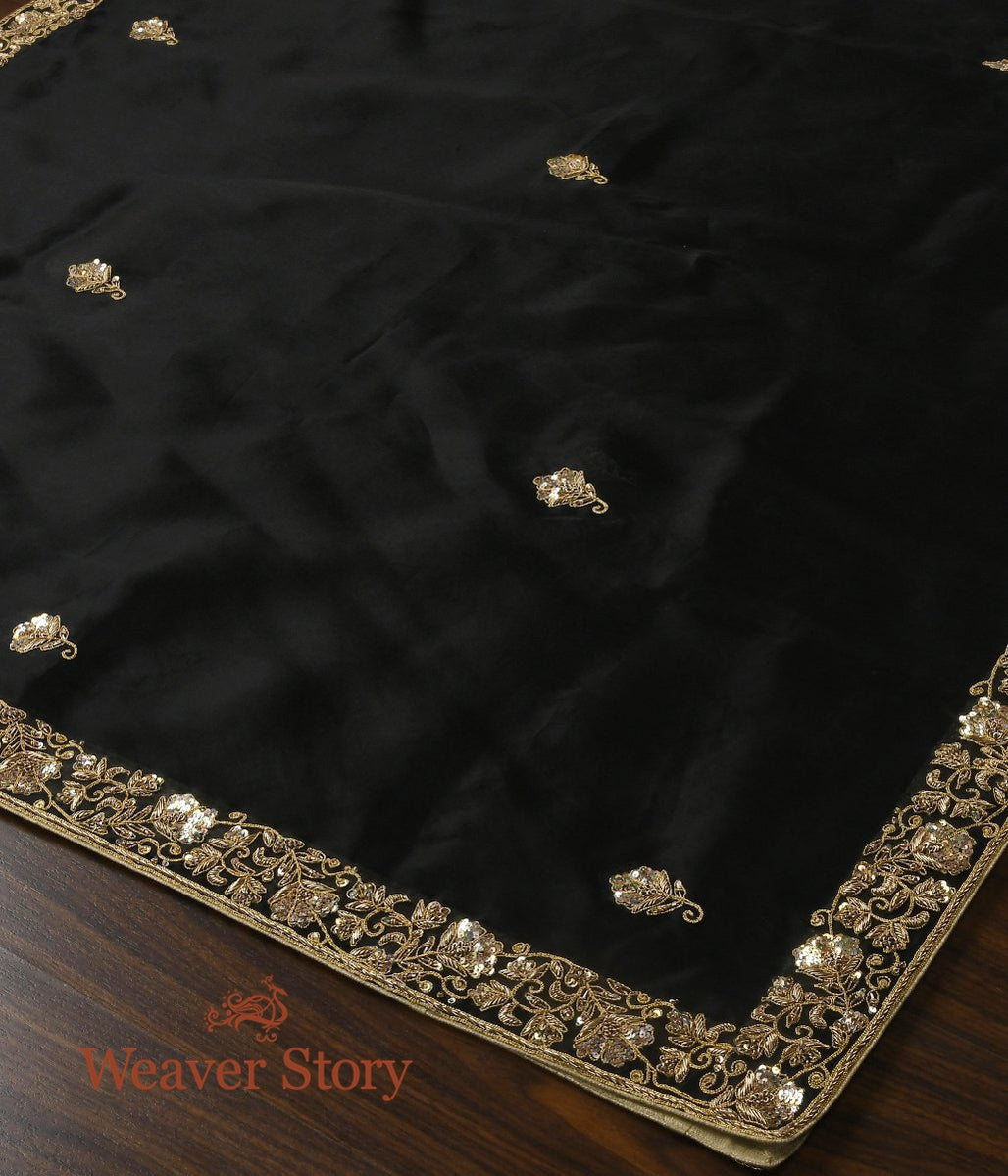 Black_Zardozi_Teen_Patti_Dupatta_WeaverStory_03