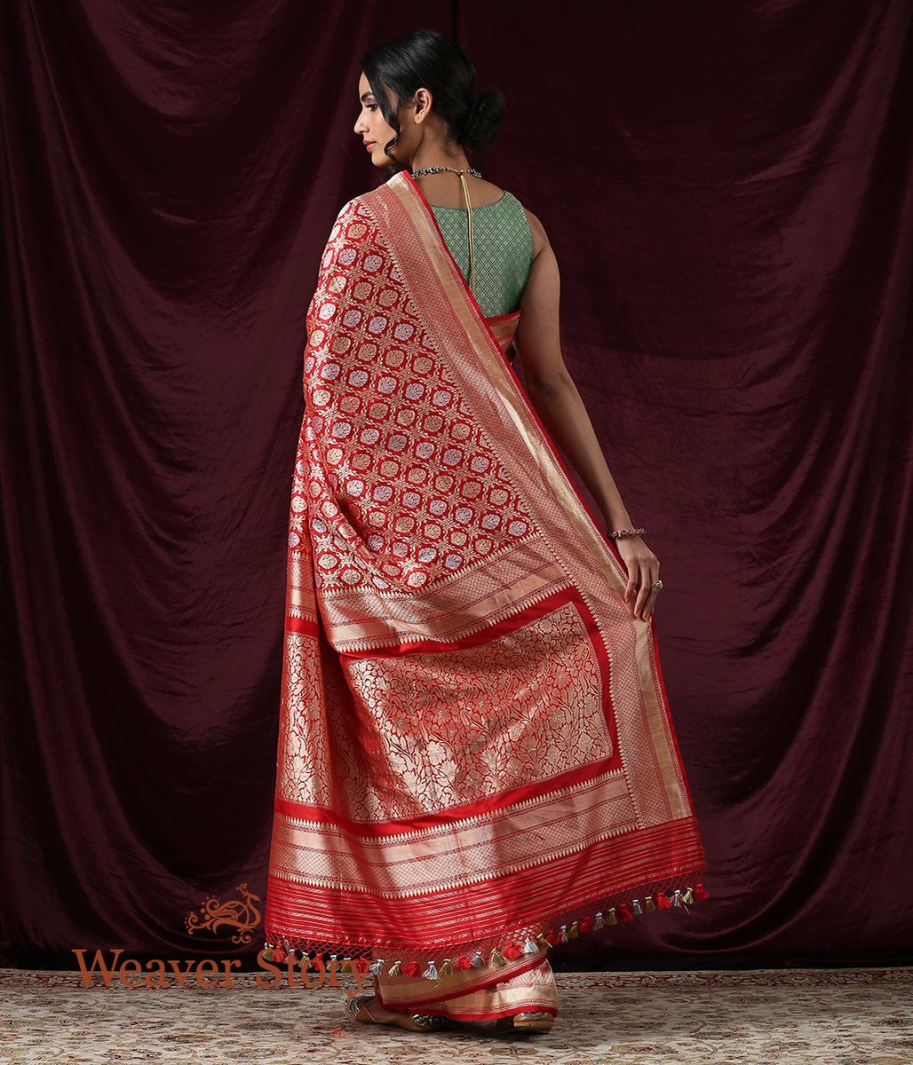 Handloom_Red_Kadhwa_Jangla_Saree_WeaverStory_03