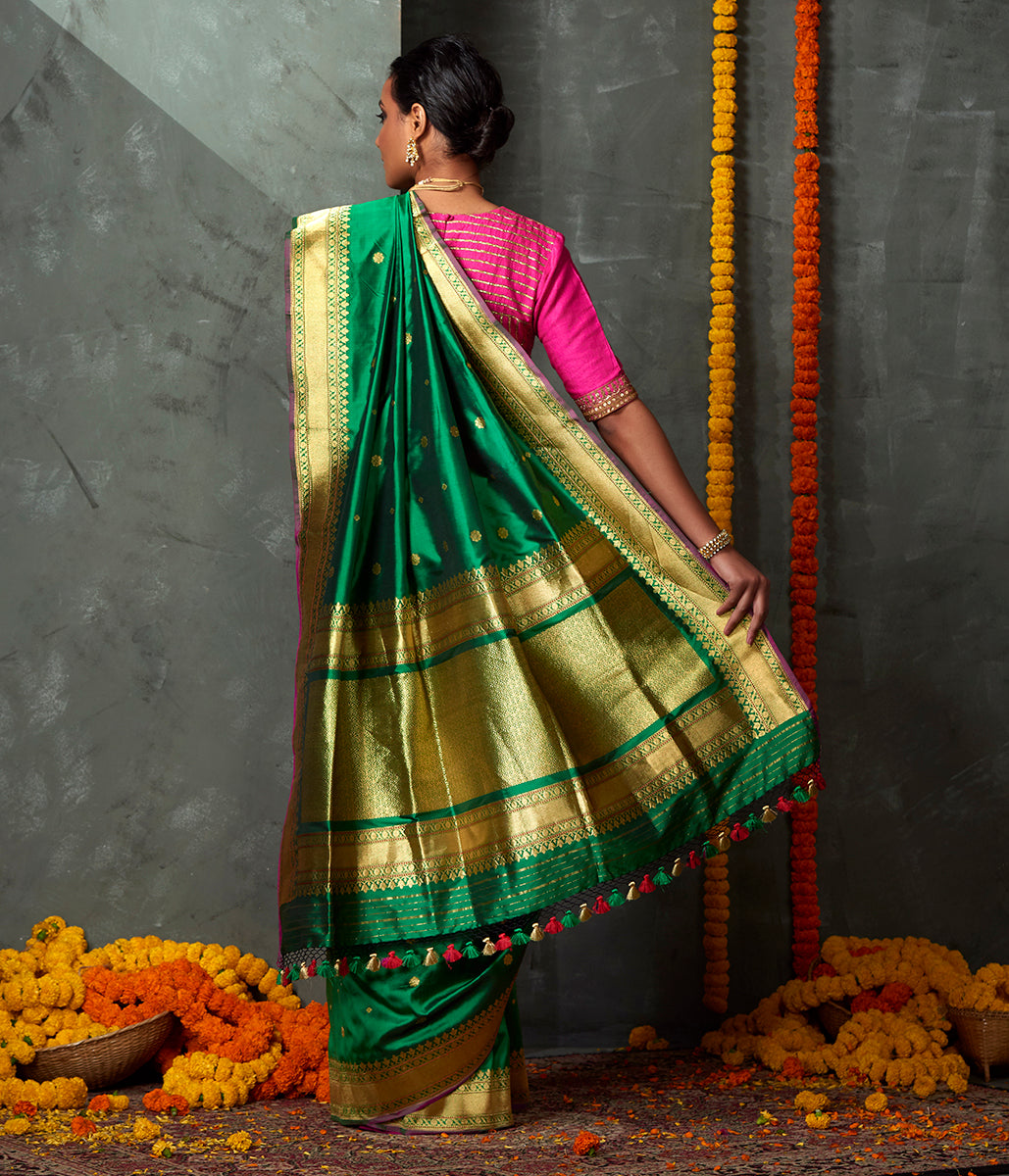 Handloom_Green_Kadhwa_Booti_Saree_with_Floral_Zari_Border_WeaverStory_03