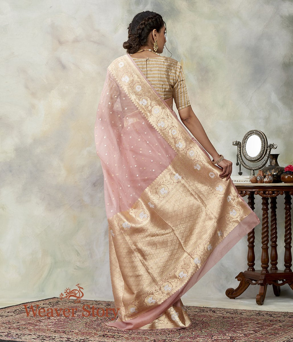 Handwoven_Blush_Pink_Kora_Silk_Saree_with_Small_Floral_Booti_WeaverStory_03
