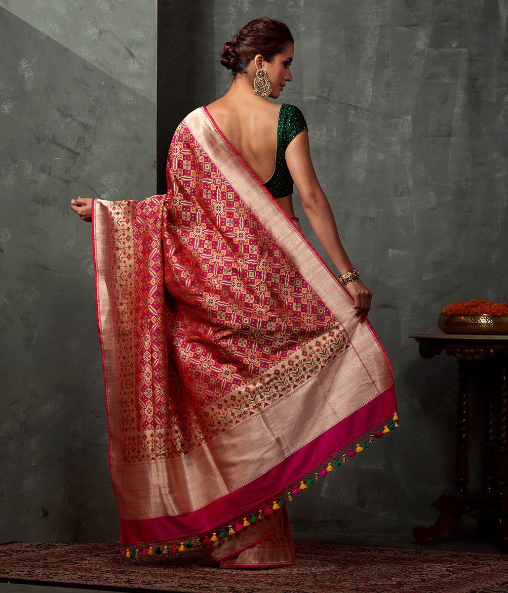 Handwoven_Majenta_Patola_Saree_with_Paithani_Border_WeaverStory_03