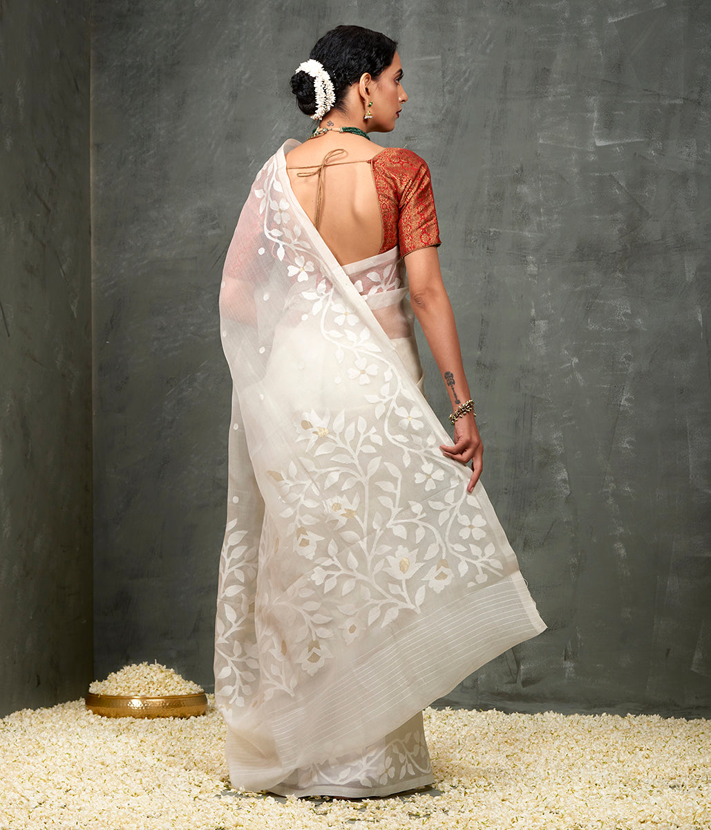 Handwoven_Grey_Muslin_Dhakai_Jamdani_Saree_with_Zari_Weave_WeaverStory_03
