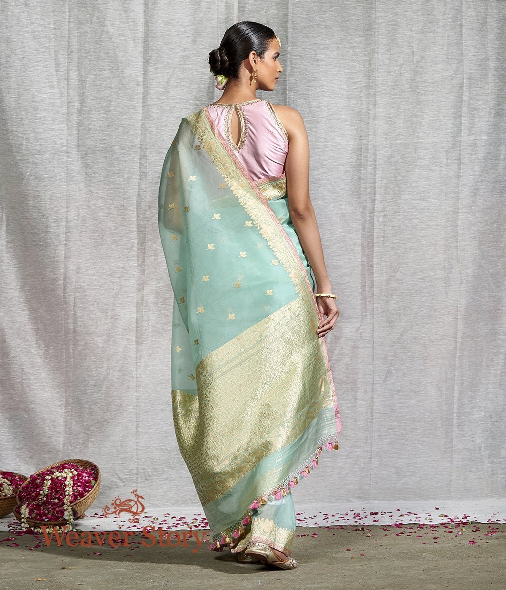 Handloom_Sky_Blue_Kora_Silk_Banarasi_Saree_with_Peach_Selvedge_WeaverStory_03