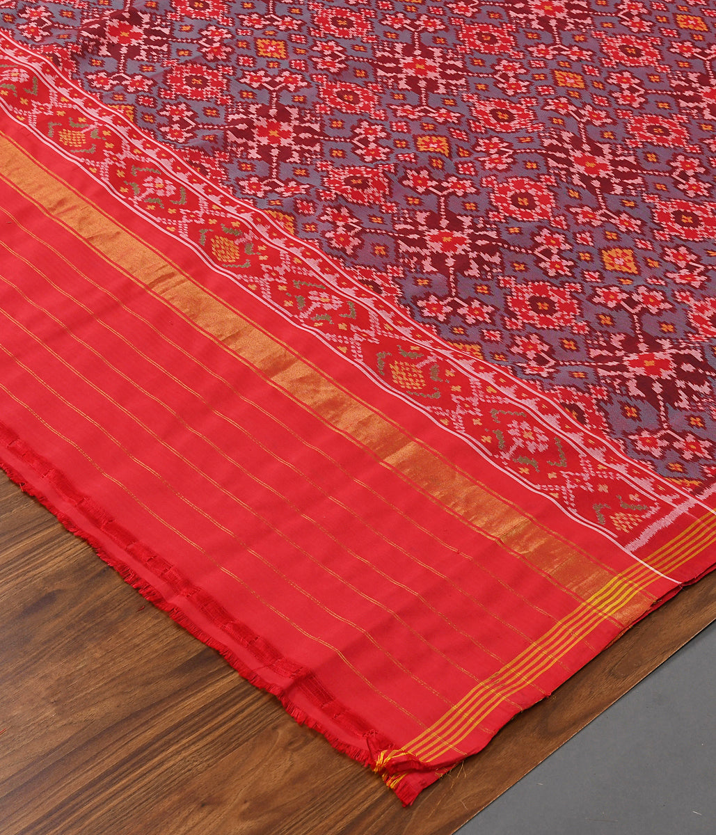 Handloom_Green_Red_Patola_Dupatta_WeaverStory_03