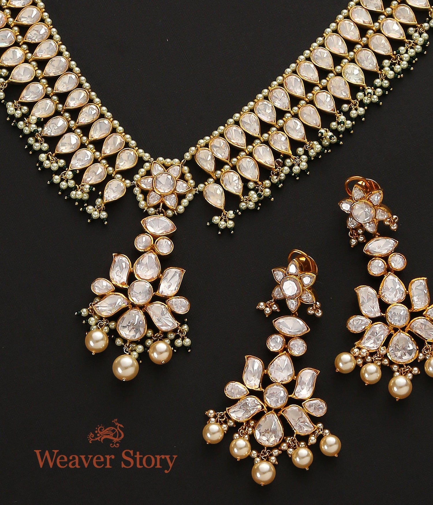 Raajsi_Necklace_with_Moissanite_Polki_Crafted_in_Pure_Silver_WeaverStory_03