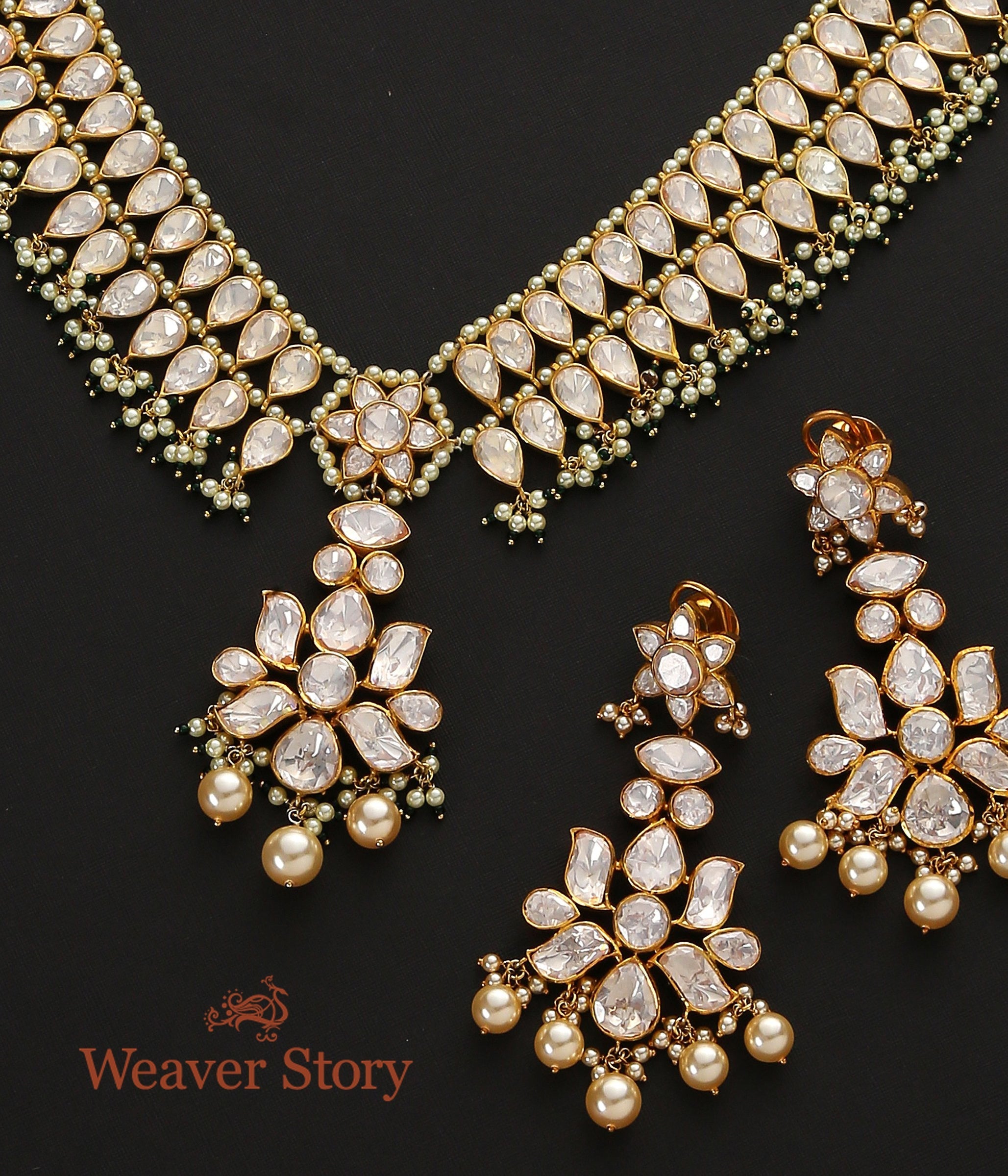 Raajsi_Necklace_with_Moissanite_Polki_Crafted_in_Pure_Silver_WeaverStory_03