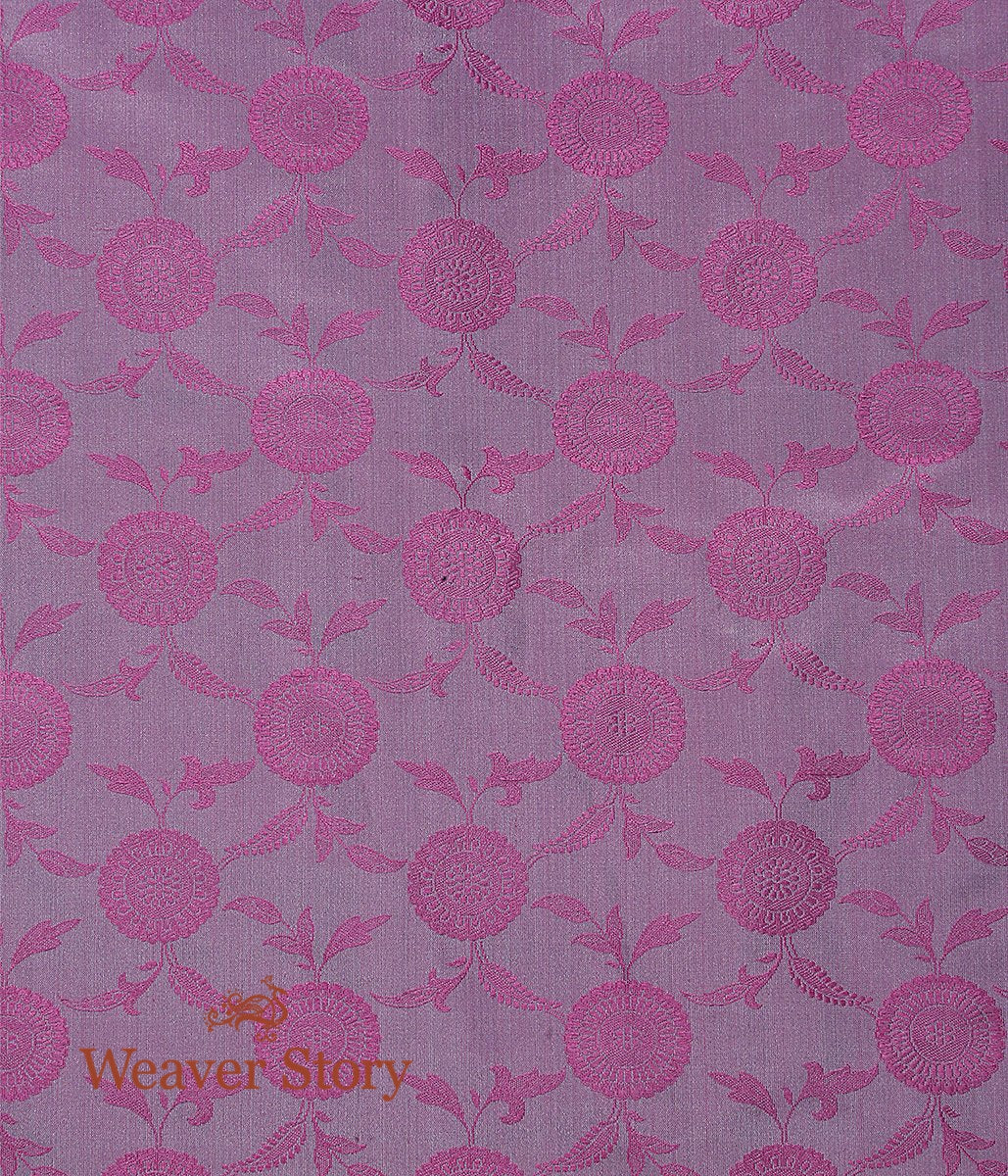 Handloom_Grey_and_Pink_Dual_Tone_Self_Tanchoi_Fabric_WeaverStory_03