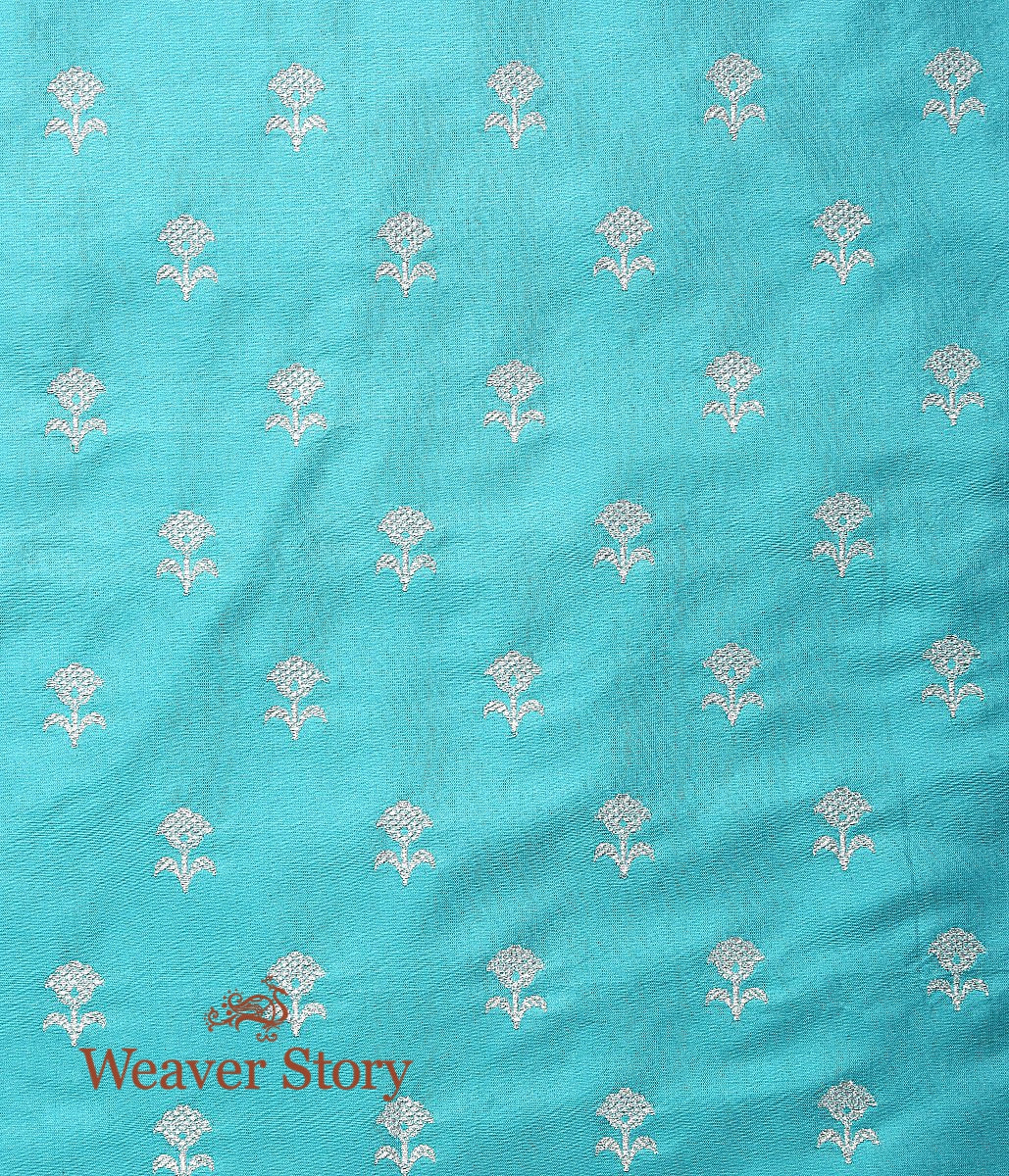 Handloom_Powder_Blue_Leaf_Booti_Tested_Zari_Fabric_WeaverStory_03