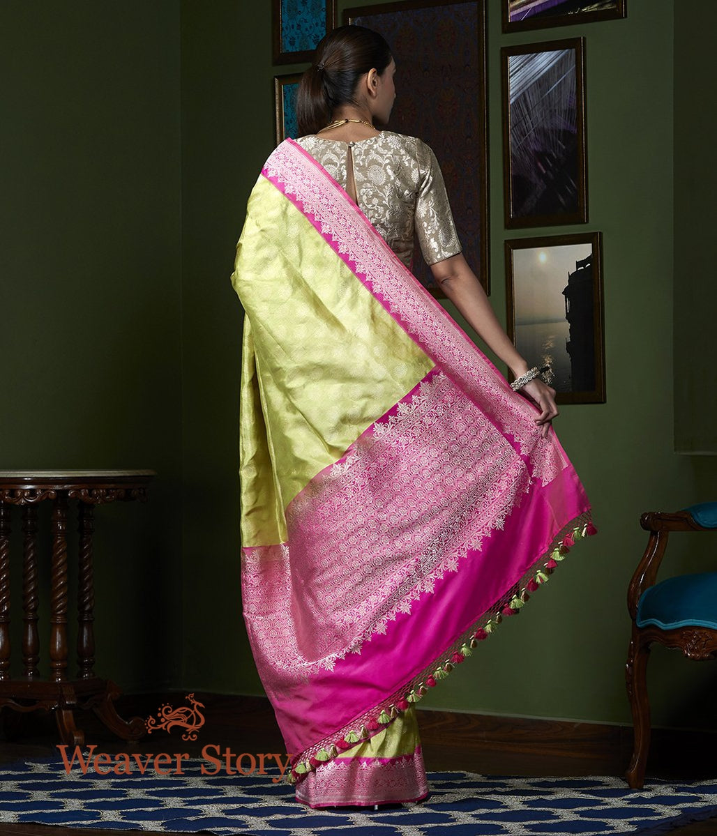 Handwoven_Green_Tissue_Silk_Saree_with_Pink_Border_WeaverStory_03