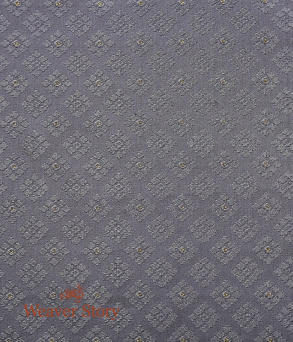 Handloom_Tanchoi_Zari_Booti_Fabric_WeaverStory_03