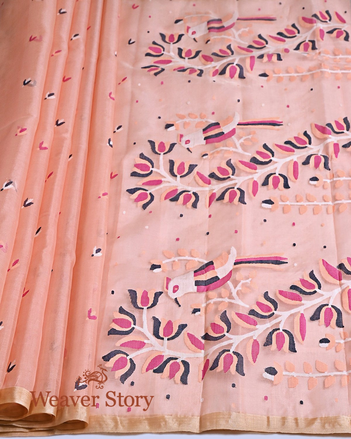 Handwoven_Peach_Silk_Muslin_Jamdani_Saree_WeaverStory_03