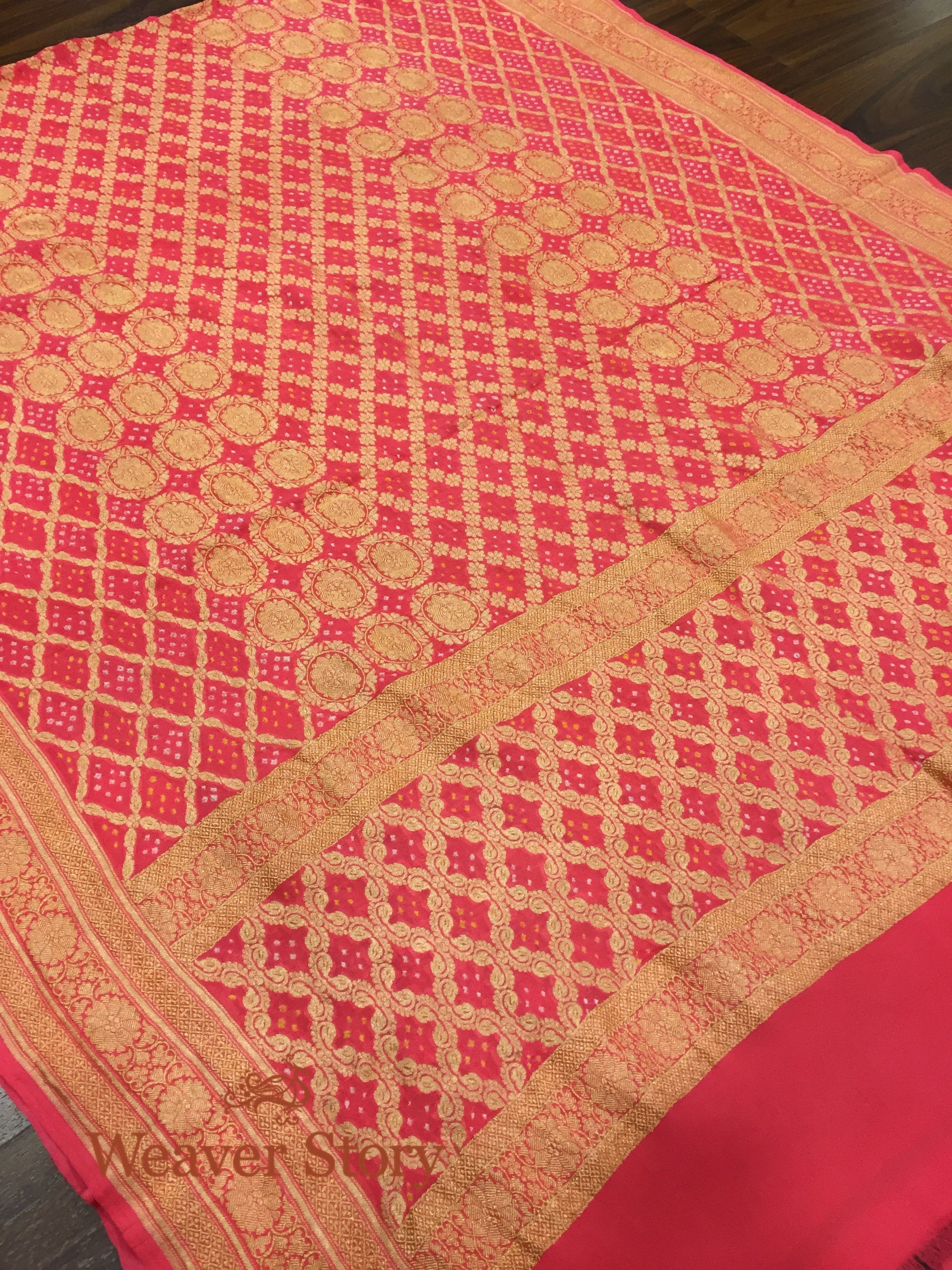 Handloom_Pink_Banarasi_Bandhej_Dupatta_WeaverStory_02