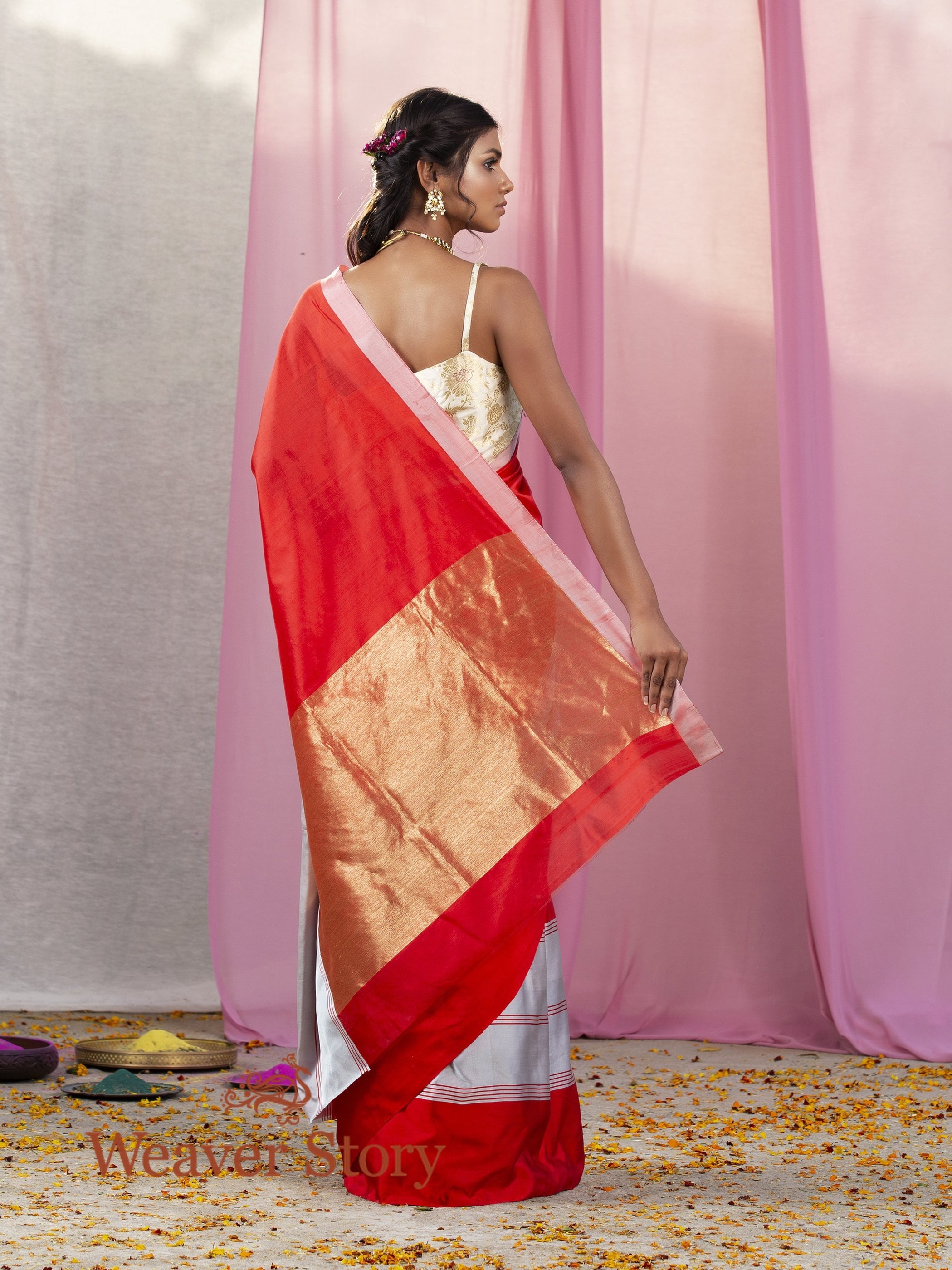 Handwoven_Red_Chanderi_Silk_Saree_with_Mashroo_Silk_Border_WeaverStory_03