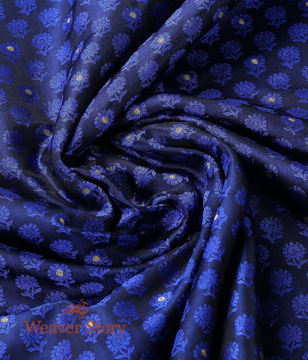 Handloom_Tanchoi_Zari_Booti_Fabric_WeaverStory_03