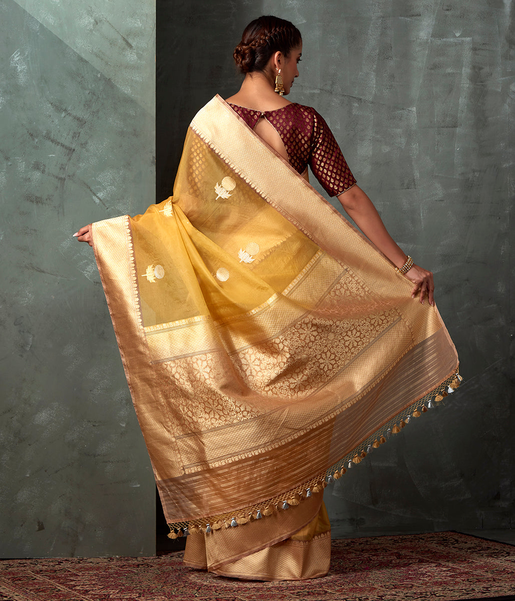 Handwoven_Mustard_Kora_Saree_With_Kadhwa_Booti_WeaverStory_03