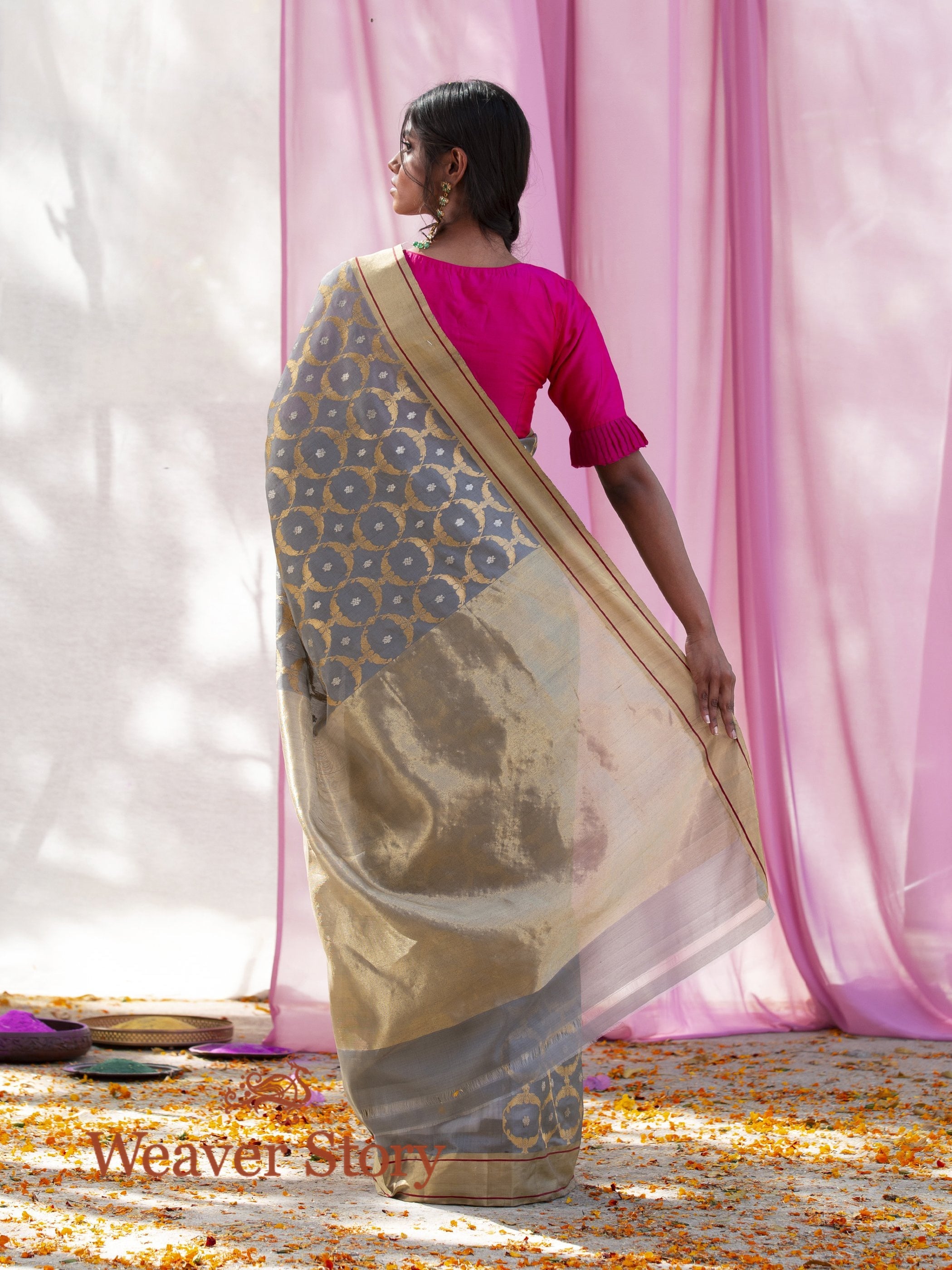 Handwoven_Grey_Chanderi_Silk_Sareee_with_Gold_and_Silver_Zari_Jaal_WeaverStory_03