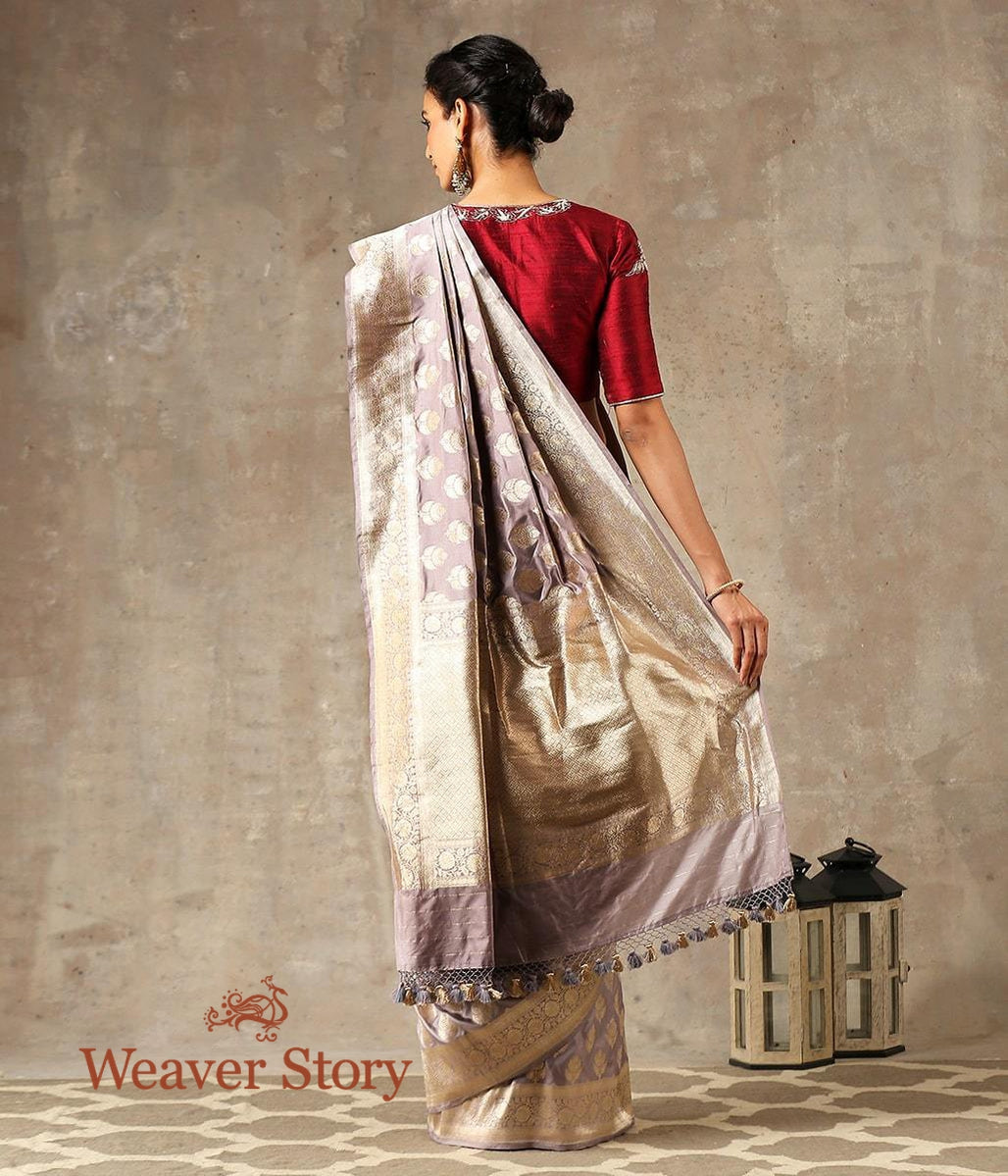 Handwoven_Grey_Banarasi_Silk_Saree_with_Leaf_Motifs_WeaverStory_03