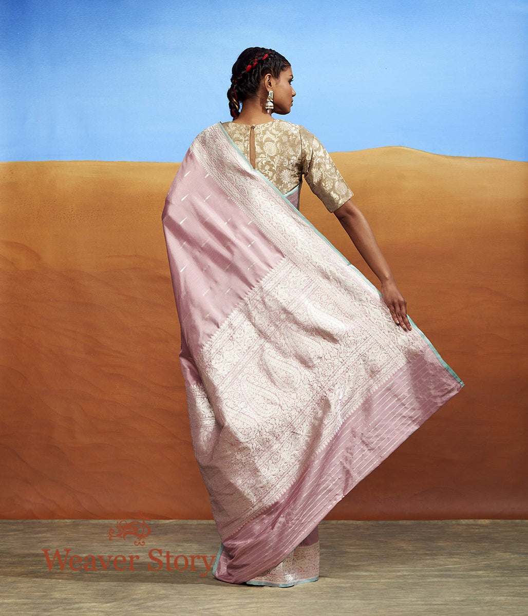 Handwoven_Light_Pink_Kadhwa_Booti_Saree_with_Silver_Zari_WeaverStory_03