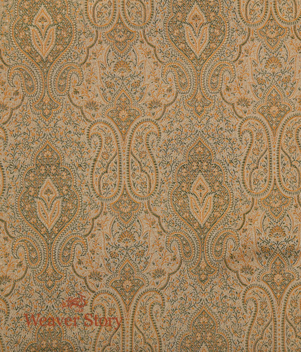 Handloom_Beige_Paisley_Jamawar_Fabric_WeaverStory_03