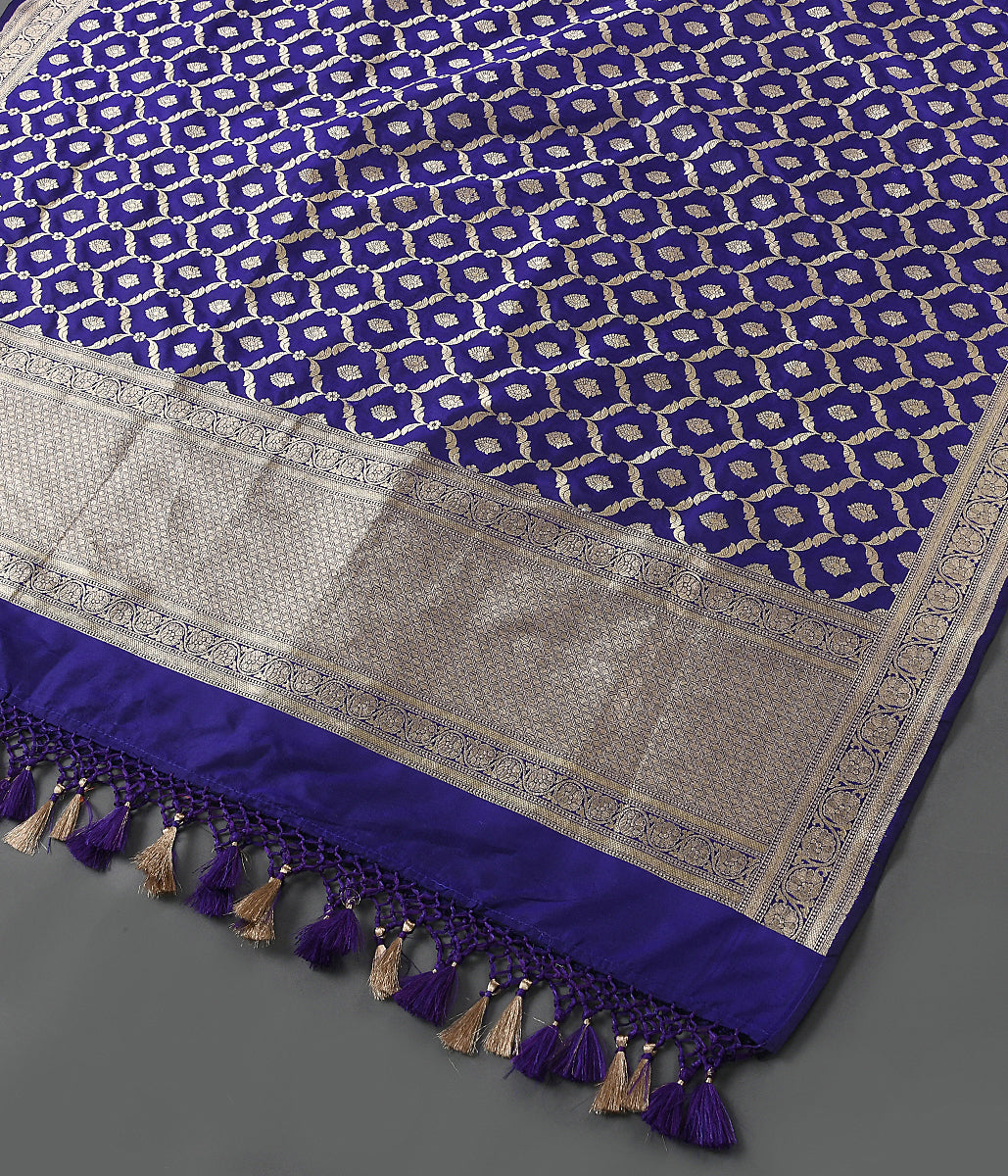 Handloom_Blue_Katan_Silk_Jangla_Dupatta_with_Meenakari_Jaal_WeaverStory_03