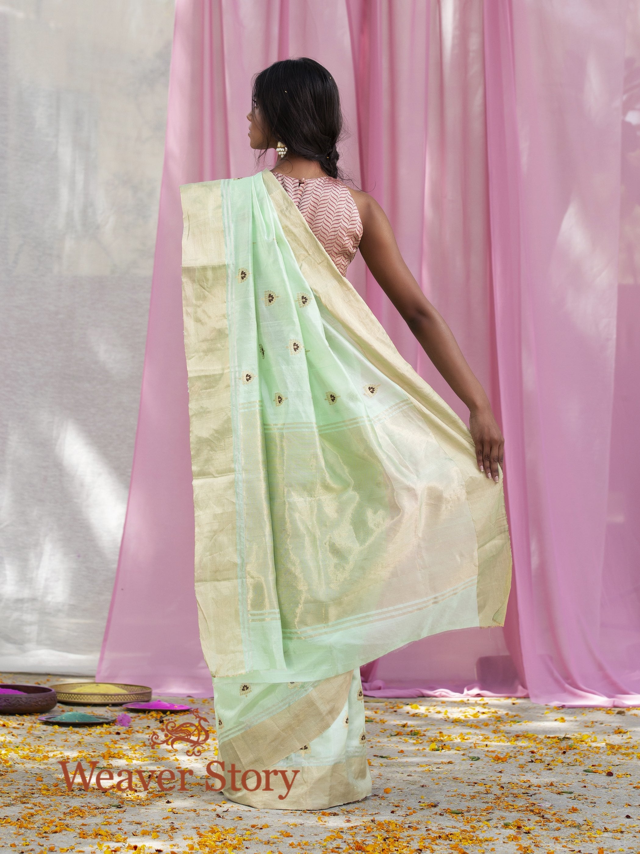 Handwoven_Sea_Green_Meenakari_Booti_Saree_WeaverStory_03