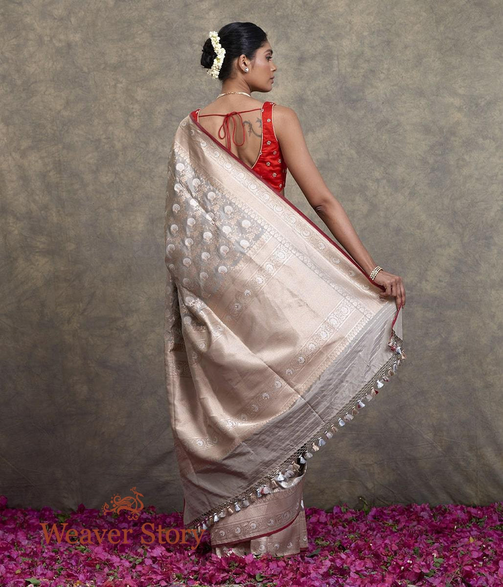 Handwoven_Grey_Sona_Rupa_Jangla_Saree_with_Red_Selvedge_WeaverStory_03