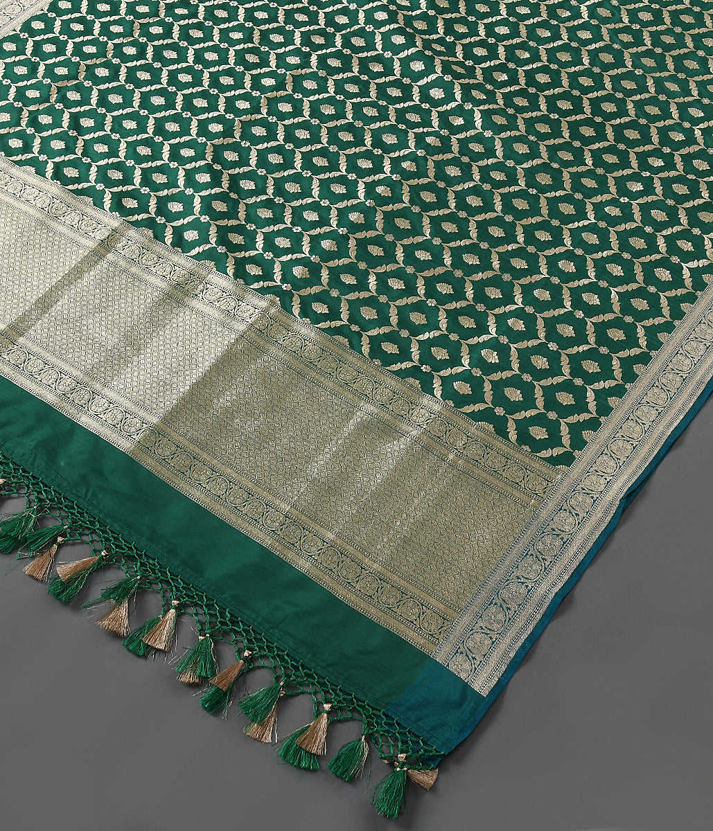 Handloom_Green_Katan_Silk_Jangla_Dupatta_with_Meenakari_Jaal_WeaverStory_03