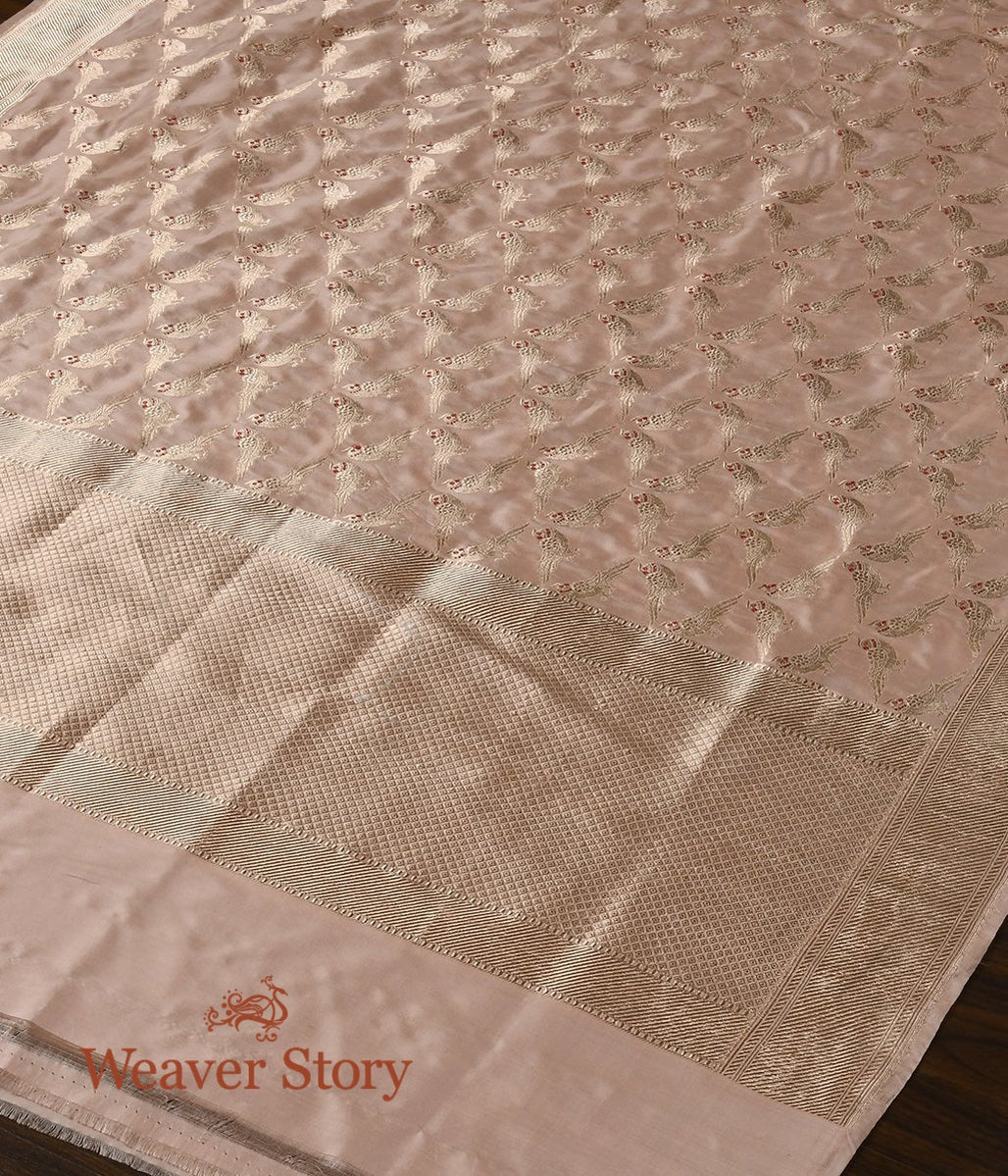 Handloom_Peach_Banarasi_Kadhwa_Dupatta_with_Bird_Motifs_WeaverStory_03