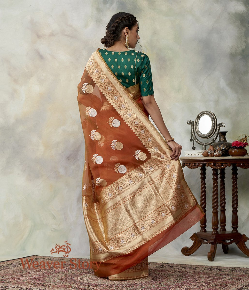 Handwoven_Rust_and_Green_Dahlia_Motif_Kora_Saree_WeaverStory_03