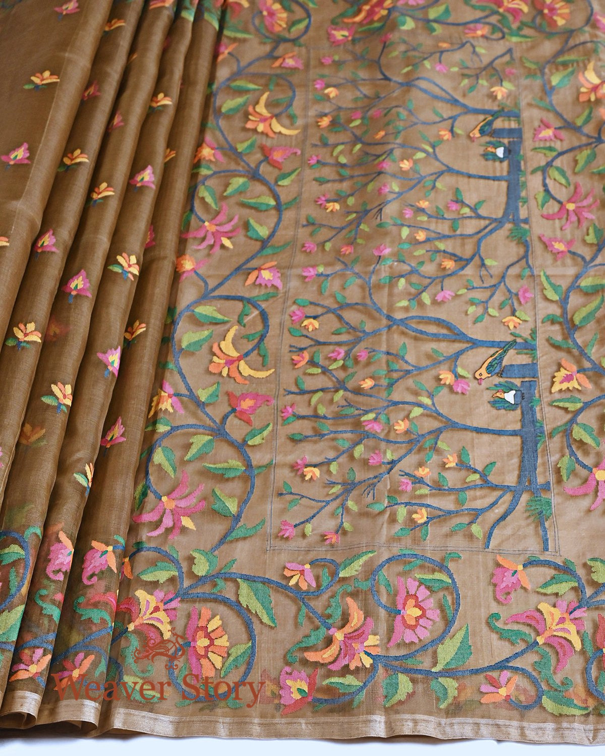 Handwoven_Olive_Silk_Muslin_Jamdani_Saree_WeaverStory_03