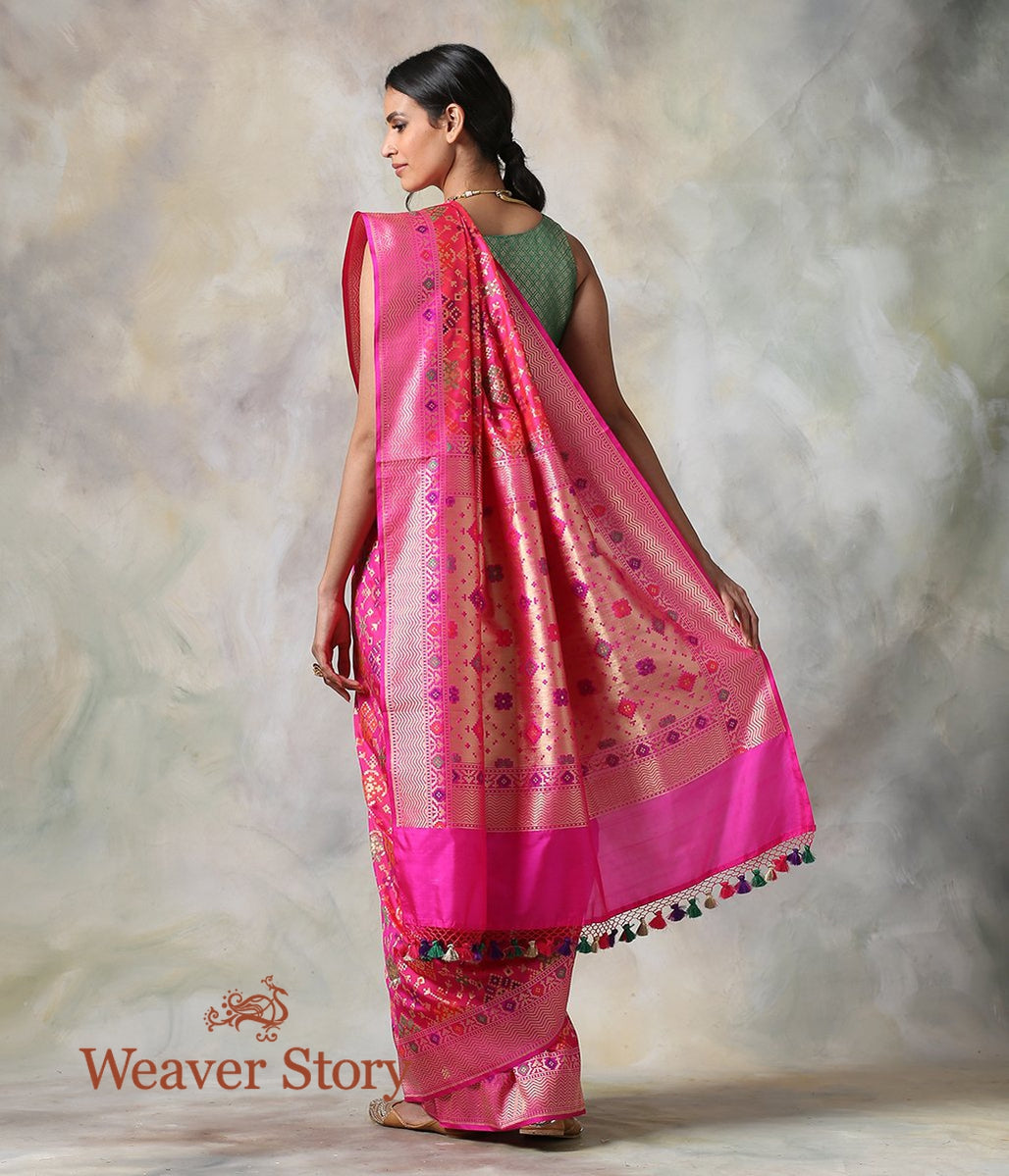 Handloom_Banarasi_Patola_Saree_in_Hot_Pink_WeaverStory_03