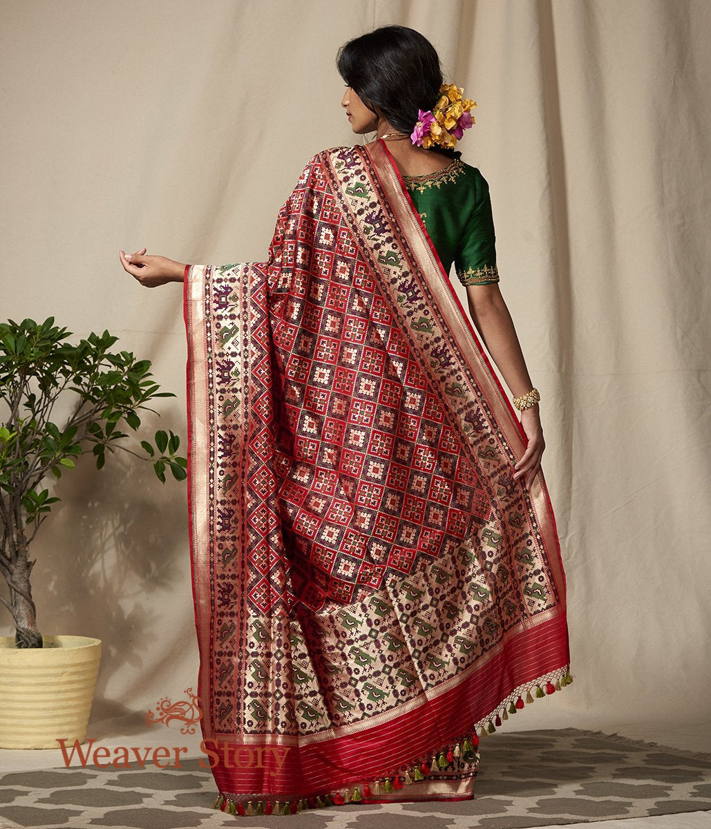 Handwoven_Red_and_Green_Meenakari_Banarasi_Patola_Saree_WeaverStory_03