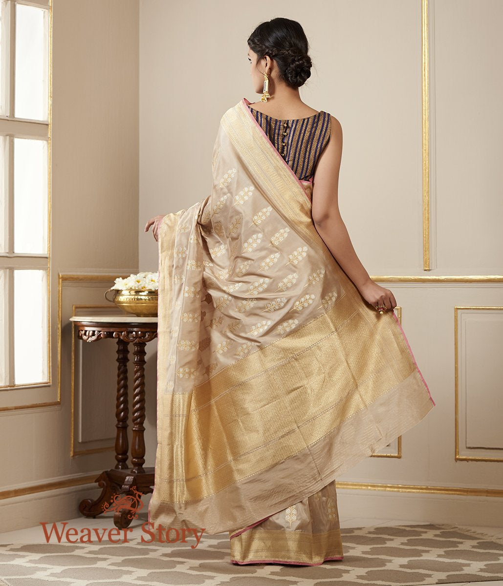 Handloom_Beige_and_Grey_Dual_Tone_Saree_with_Sona_Rupa_Zari_Boota_WeaverStory_03