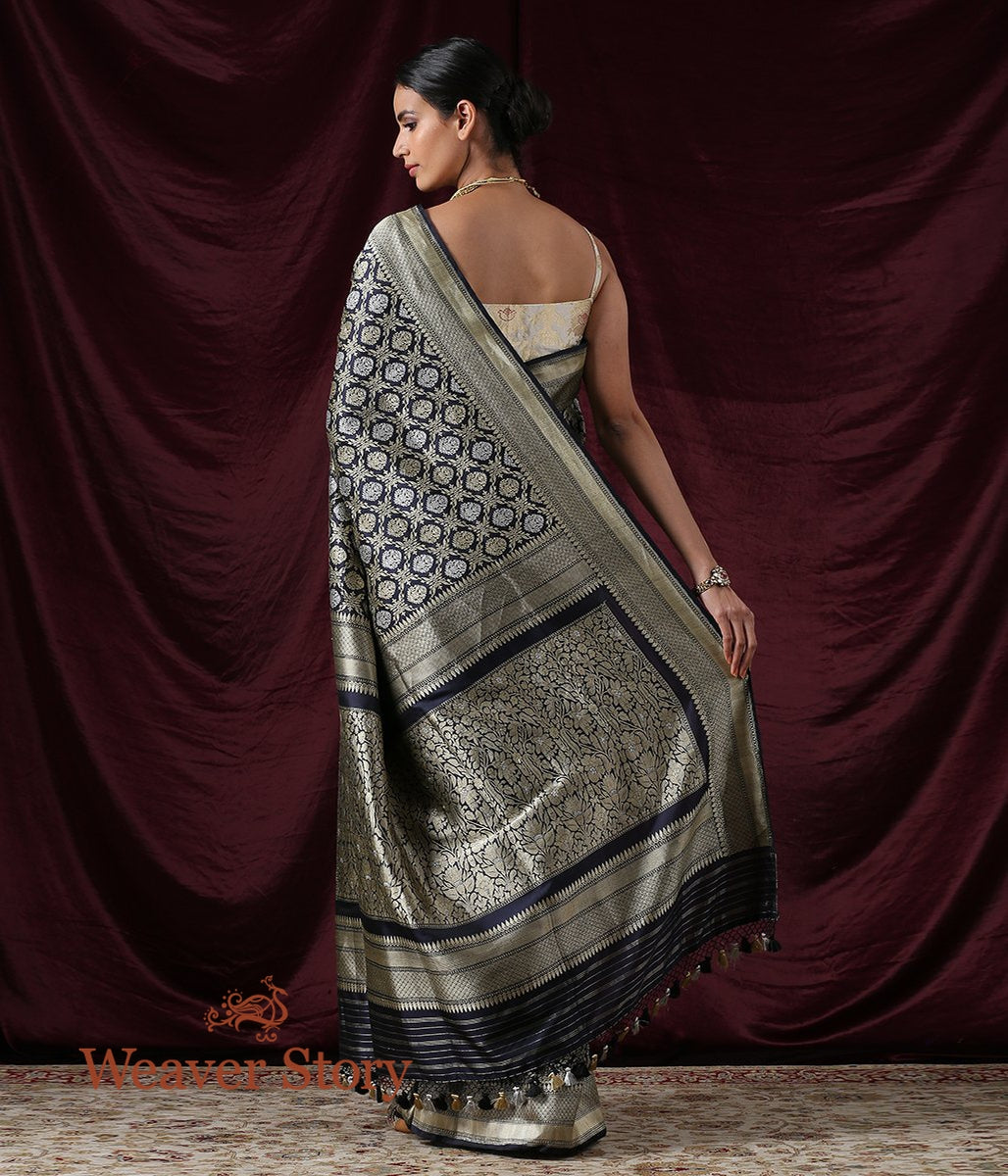 Handloom_Blue_Kadhwa_Jangla_Saree_WeaverStory_03