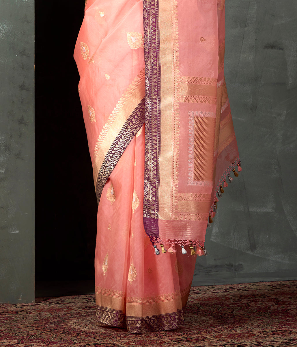 Handloom_Light_Peach_Kadhwa_Kora_Saree_with_Wine_Selvedge_WeaverStory_04