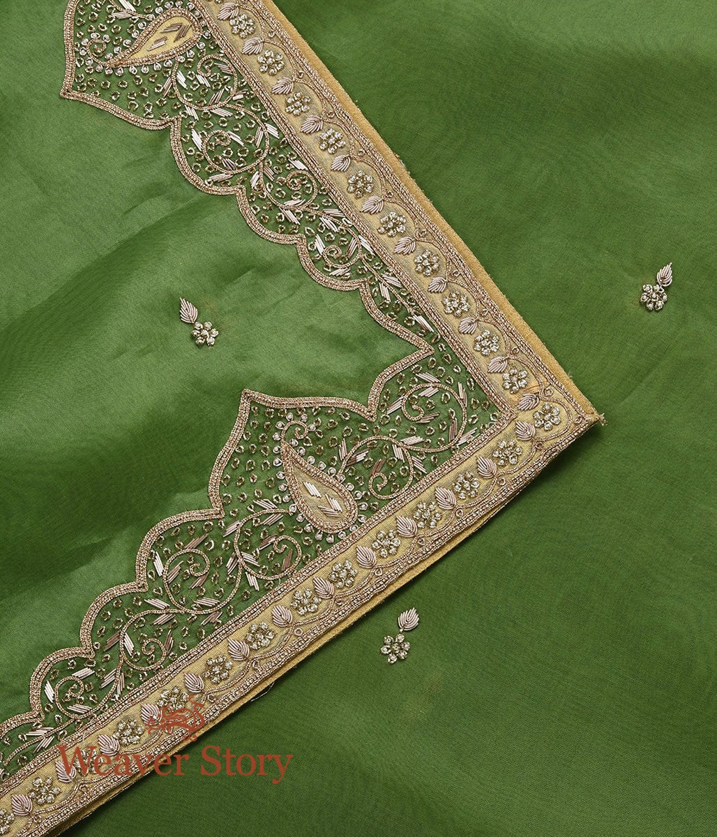 Heena_Green_Zardozi_Dupatta_with_Mughal_Border_WeaverStory_04