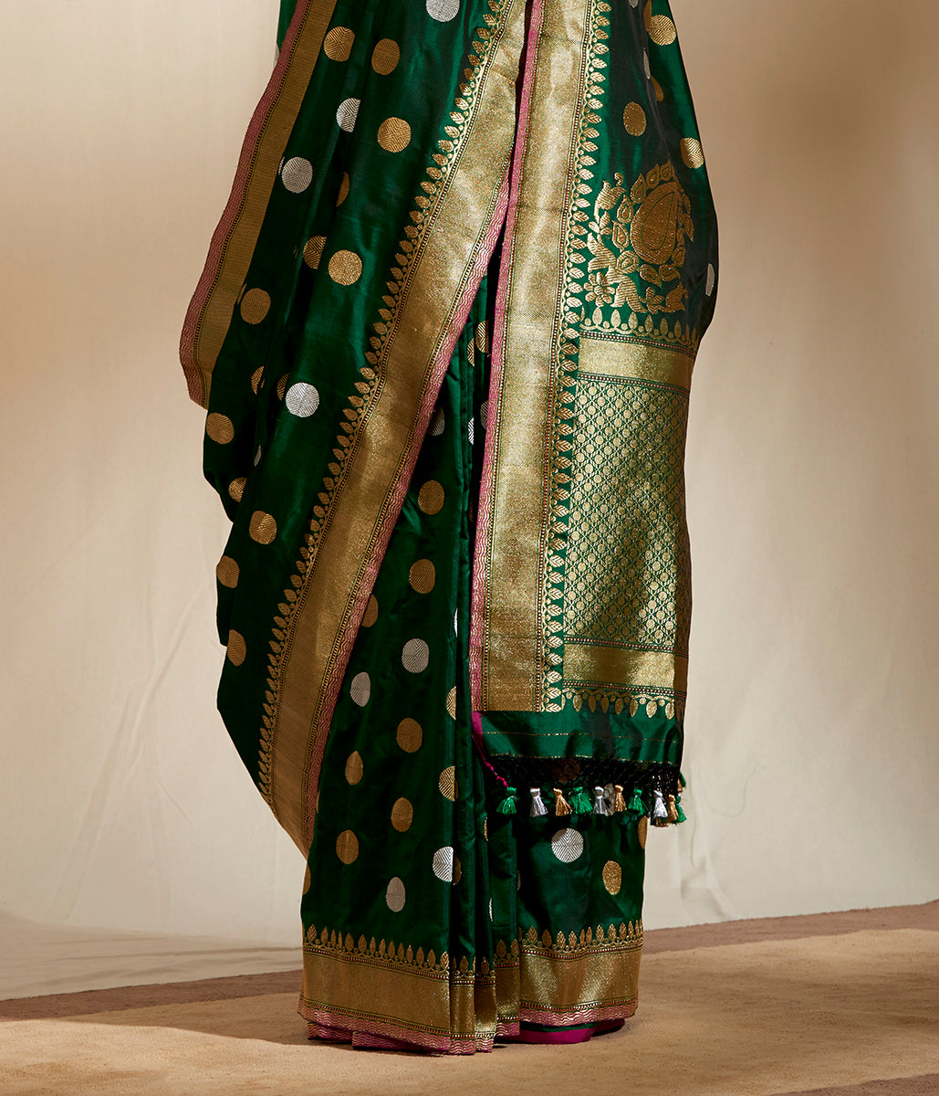 Emerald_Green_Kadhwa_Banarasi_Handloom_Saree_Woven_Asharfi_Motifs_WeaverStory_04