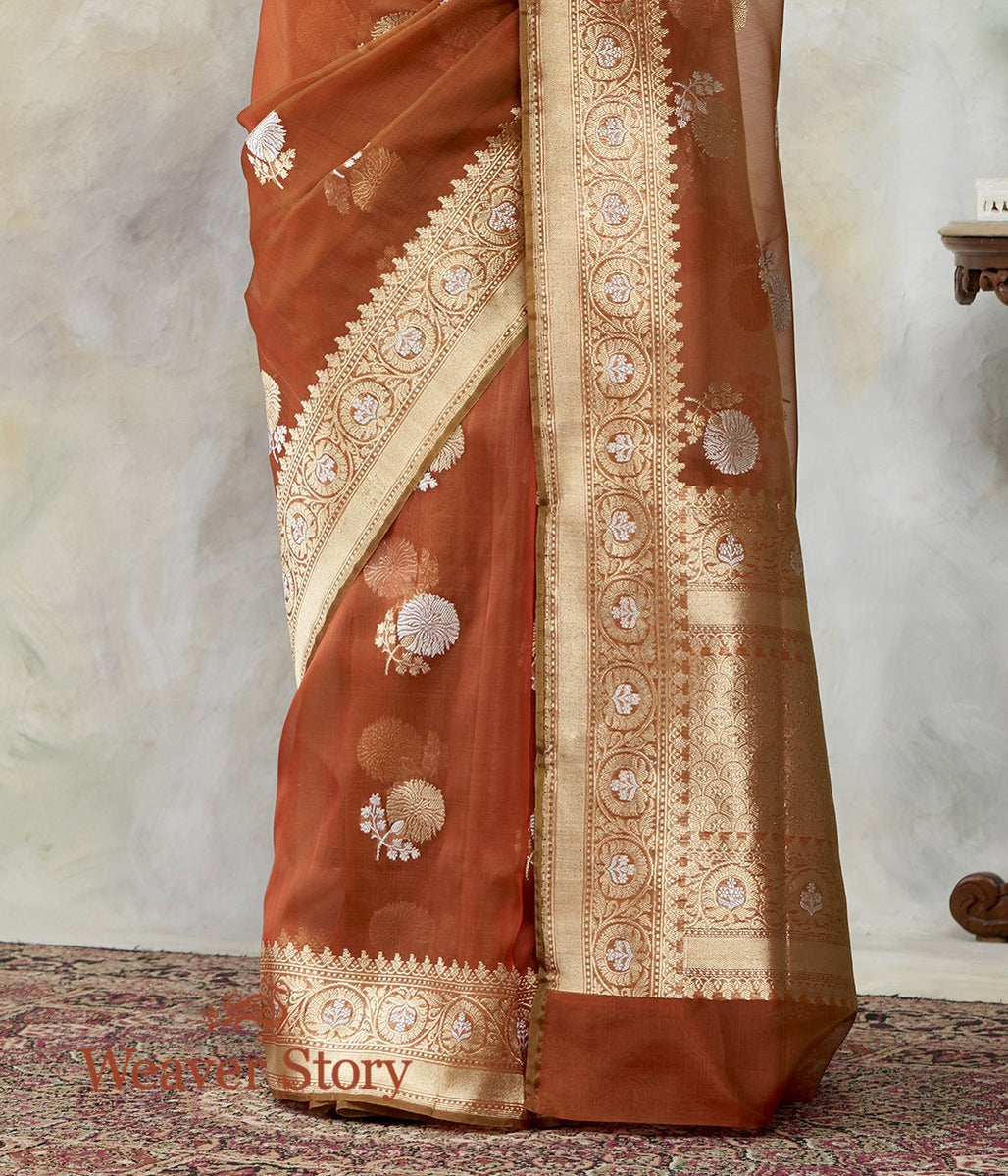 Handwoven_Rust_and_Green_Dahlia_Motif_Kora_Saree_WeaverStory_04