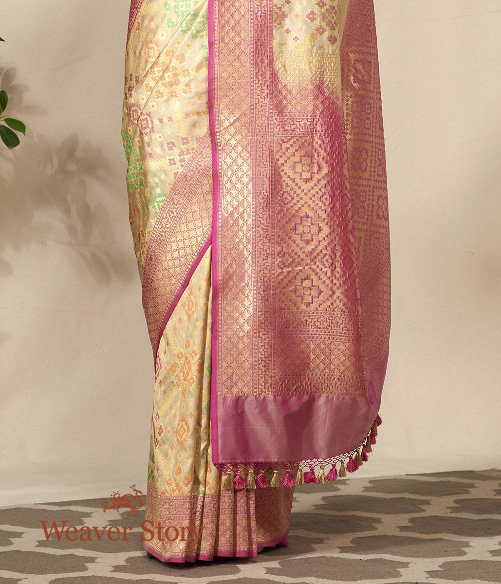 Handwoven_Banarasi_Patola_Saree_in_Cream_and_Pink_WeaverStory_04