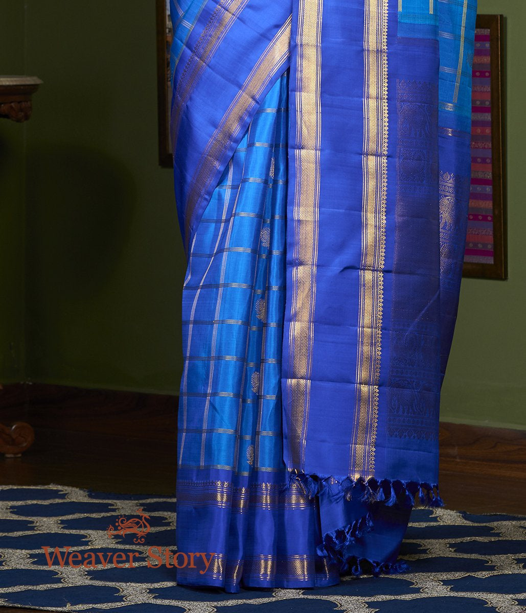 Handwoven_Cobalt_Blue_Real_Zari_Kanjivaram_Saree_with_Checks_WeaverStory_04