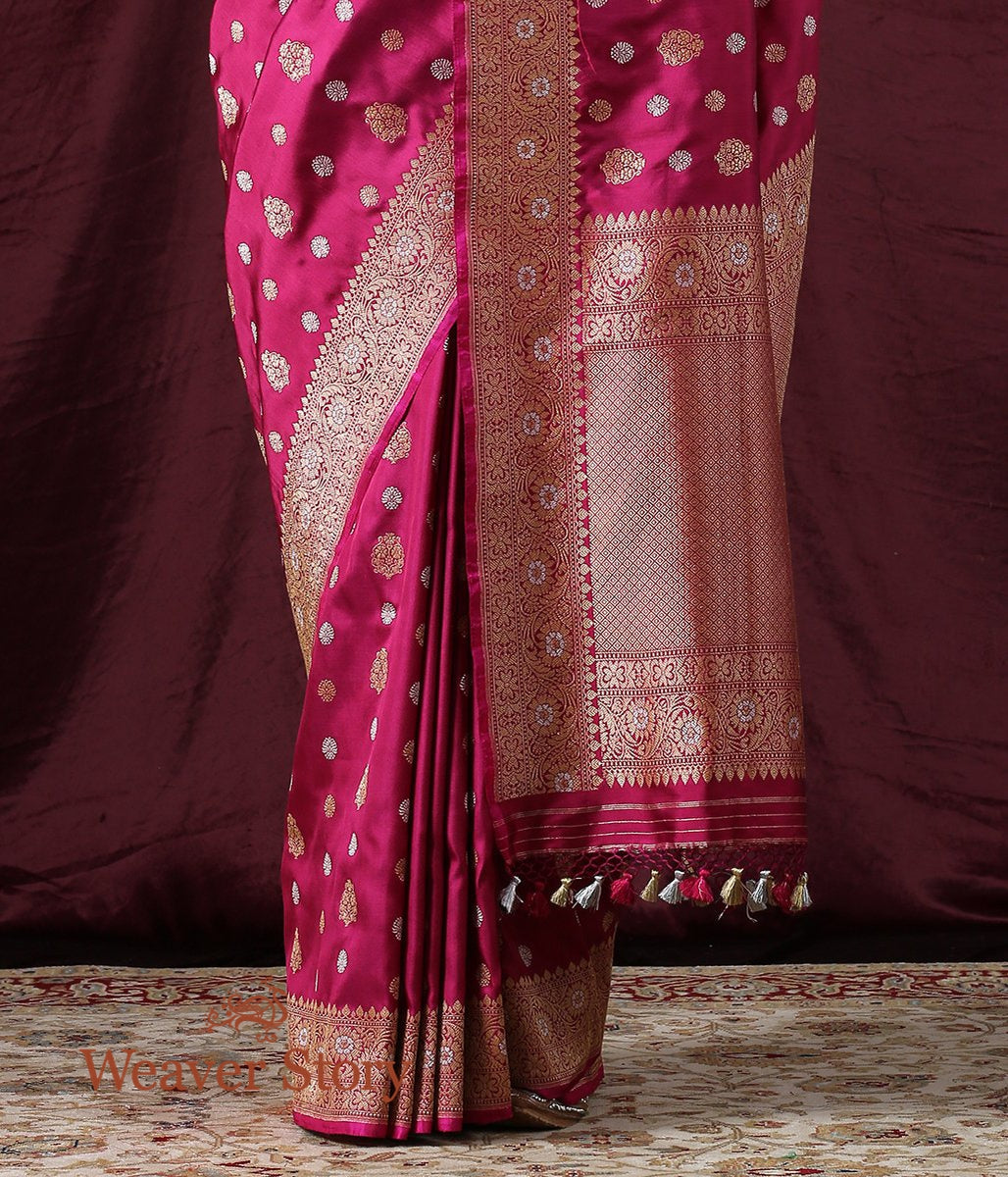 Handwoven_Wine_Kadhwa_Booti_Banarasi_Saree_WeaverStory_04