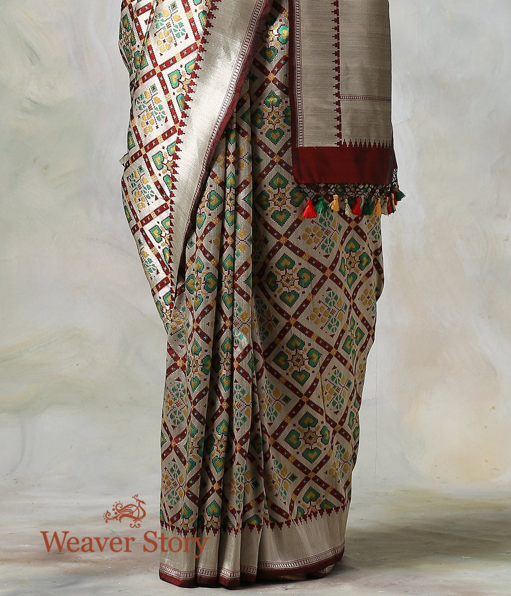 Handwoven_Maroon_and_Antique_Zari_Banarasi_Patola_Saree_WeaverStory_04