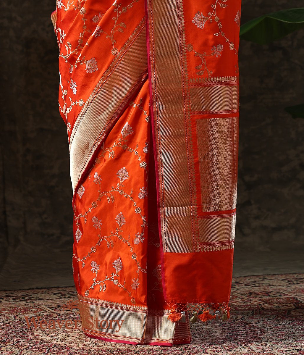 Handloom_Orange_Kadhwa_Jangla_Saree_with_Sona_Rupa_Zari_WeaverStory_04