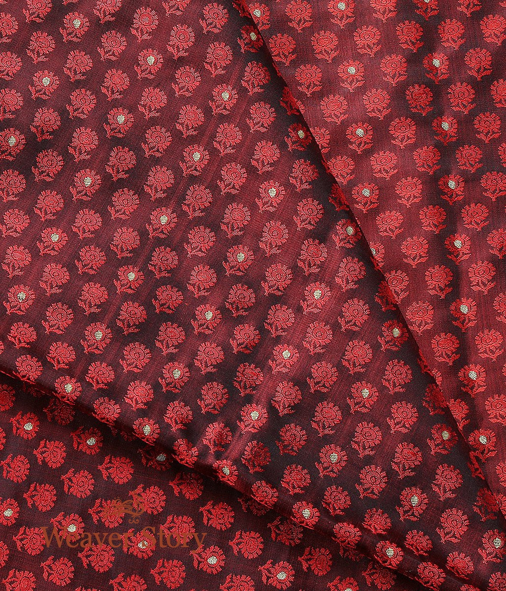 Handloom_Tanchoi_Zari_Booti_Fabric_WeaverStory_04