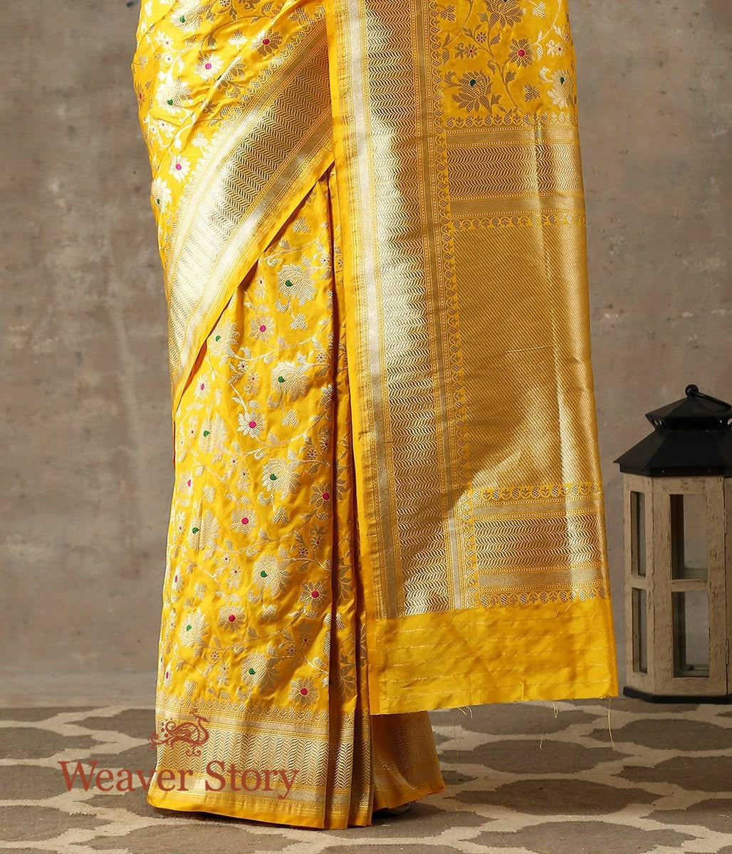 Handloom_Yellow_Cutwork_Banarasi_Saree_with_Meenakari_and_Jangla_Design_and_Brocade_Blouse._WeaverStory_04
