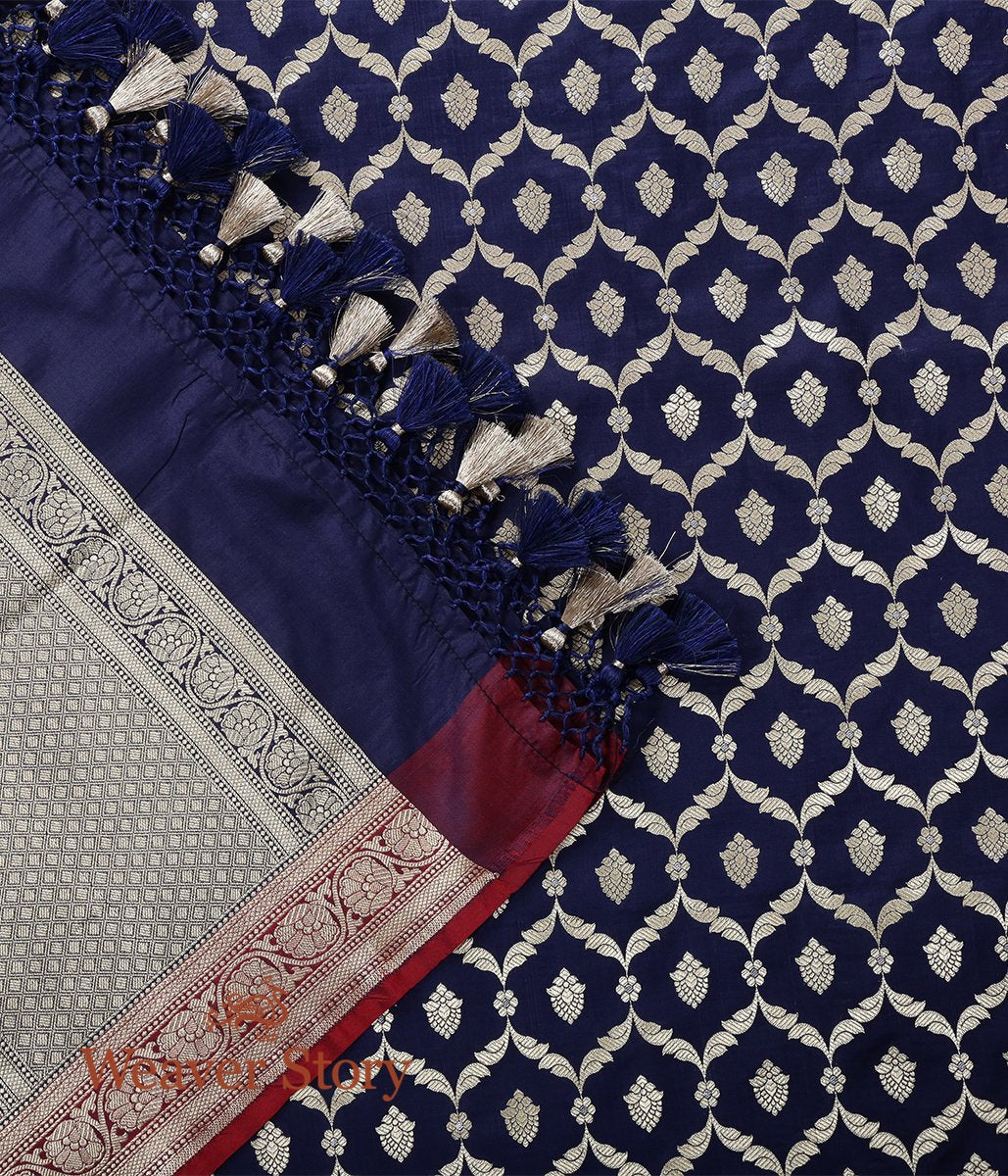 Handloom_Blue_Katan_Silk_Cutwork_Jangla_Dupatta_with_Red_Border_WeaverStory_04