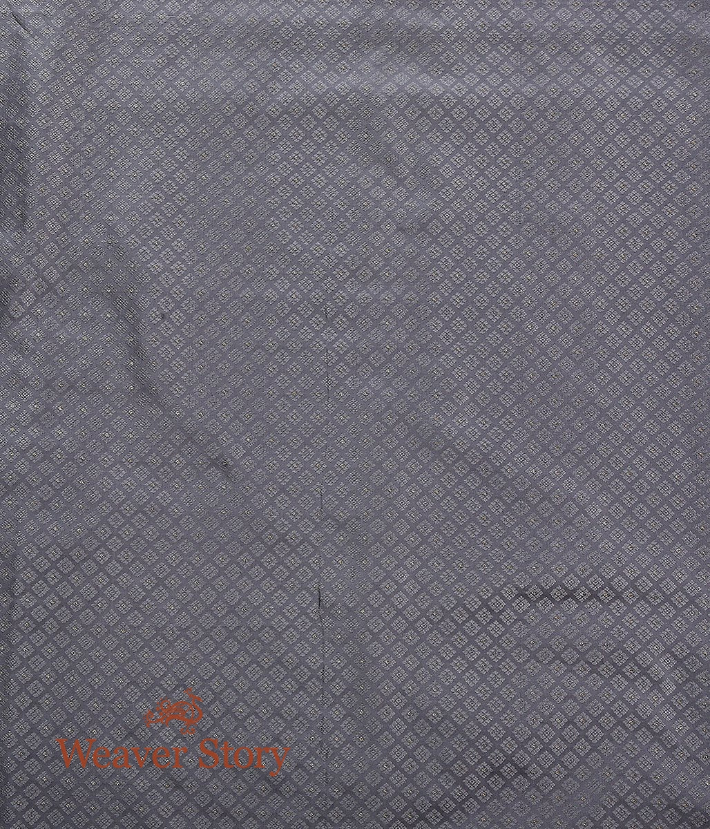 Handloom_Tanchoi_Zari_Booti_Fabric_WeaverStory_04